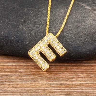 Trendy Initials English Alphabet 26 A-Z Letter Pendant Gold Plating Family Name Capital Necklace for Women