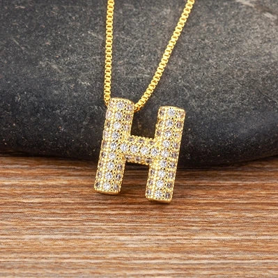 Trendy Initials English Alphabet 26 A-Z Letter Pendant Gold Plating Family Name Capital Necklace for Women