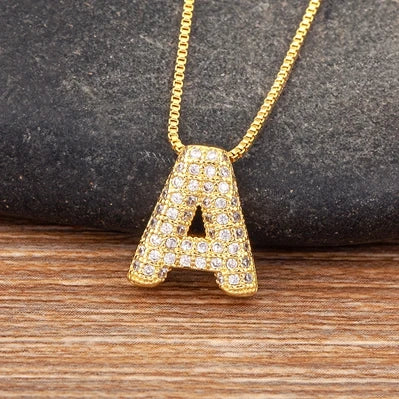 Trendy Initials English Alphabet 26 A-Z Letter Pendant Gold Plating Family Name Capital Necklace for Women